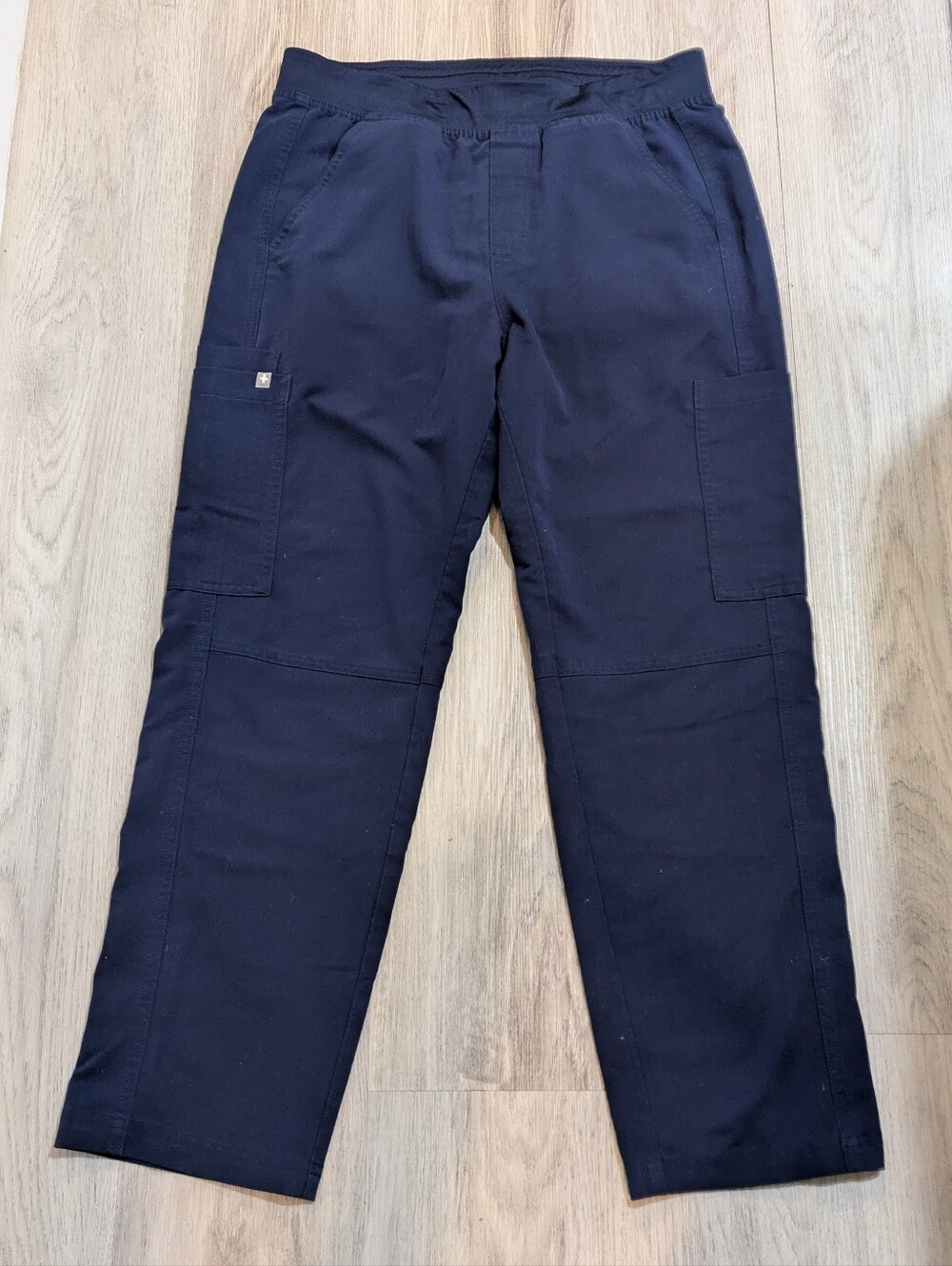 FIGS Navy Technical Collection Cargo Scrub Pants - Men's Medium